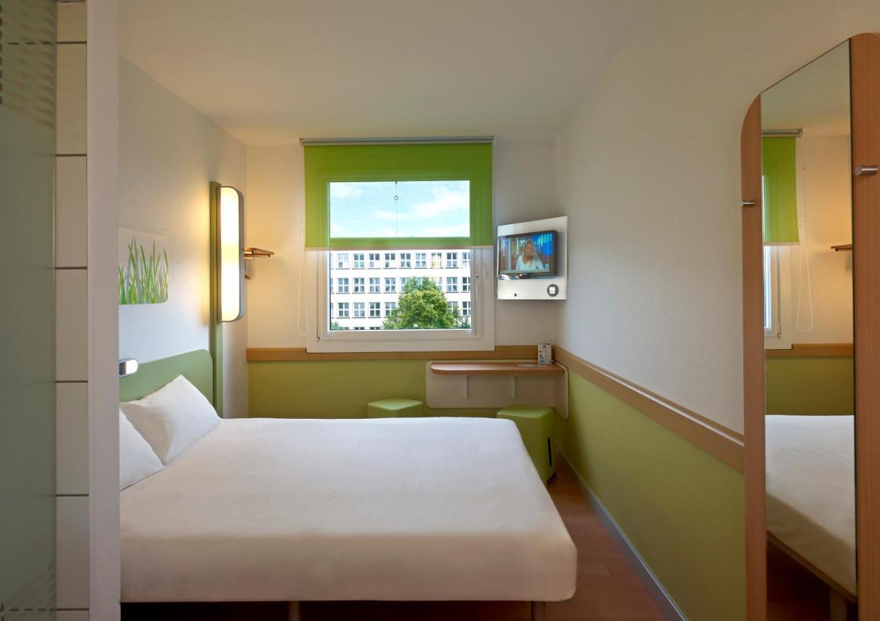 Standard Double Room,948479206:JPEG