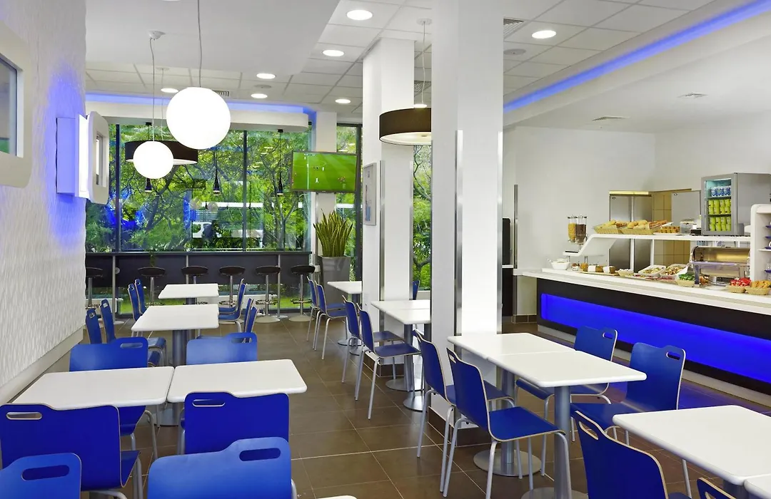 Ibis Budget Warszawa West Station-1